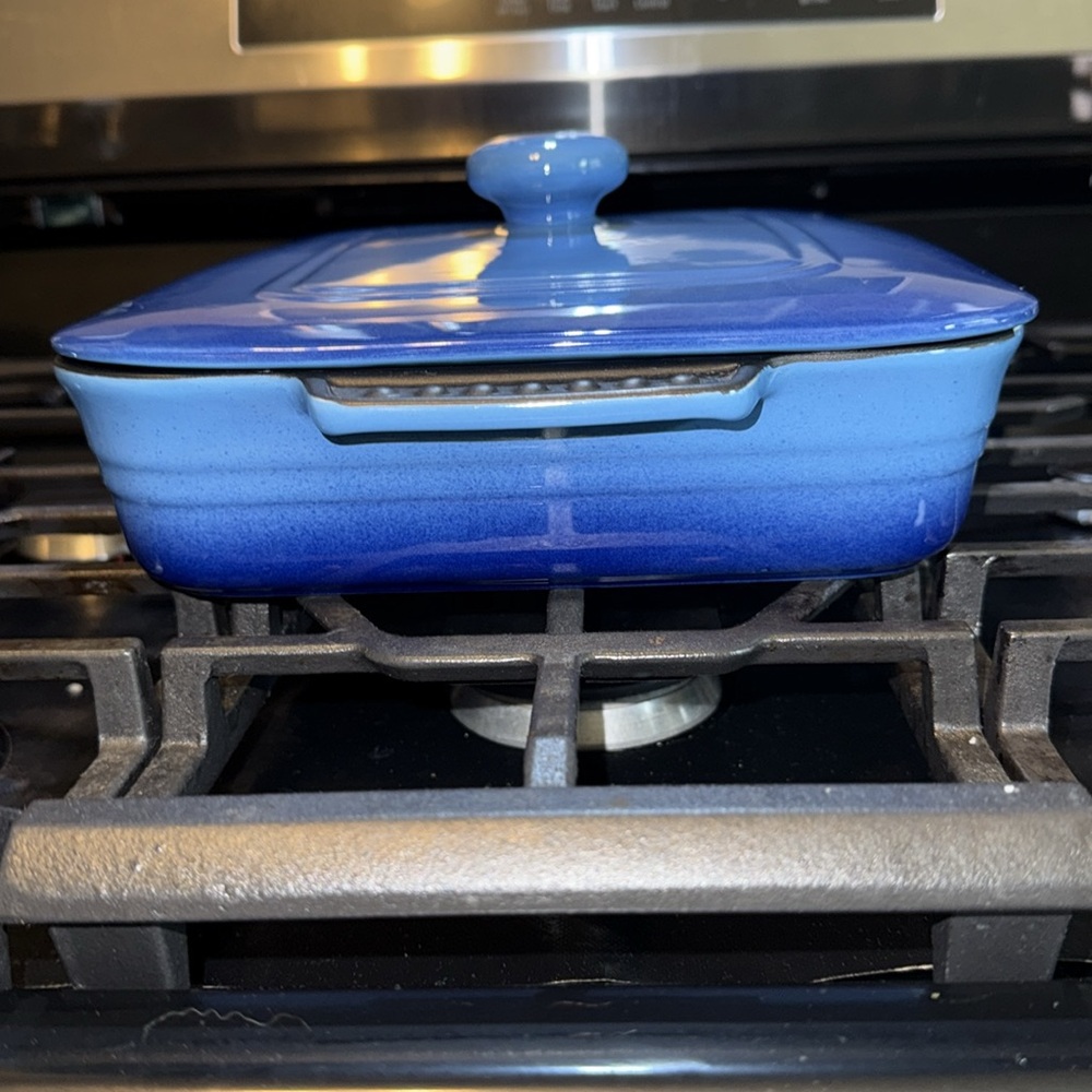 Parini 12 X 9 gradient blue covered baking dish. - Picture 4 of 7